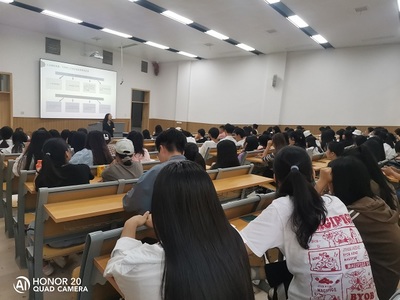 财经管理学院人力资源管理系邀请湖南红日职业培训学校校长熊波来校开展专题讲座