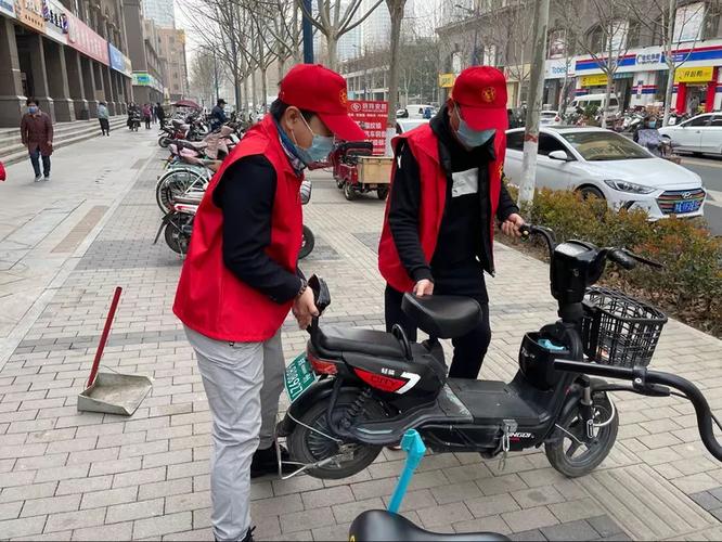 郑州市职业介绍中心开展"捡起小烟头 带动大文明"主题志愿服务活动
